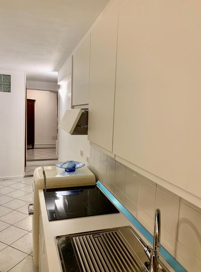 Storico Ombelico Di Parma Apartment Bagian luar foto