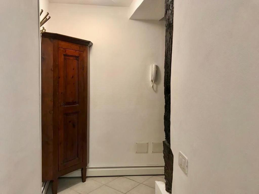 Storico Ombelico Di Parma Apartment Bagian luar foto