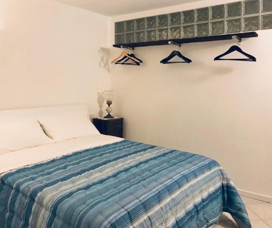 Storico Ombelico Di Parma Apartment Bagian luar foto